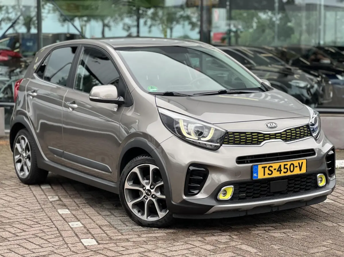 1.2 CVVT X-Line Trekhaak Leder Dealeronderhouden