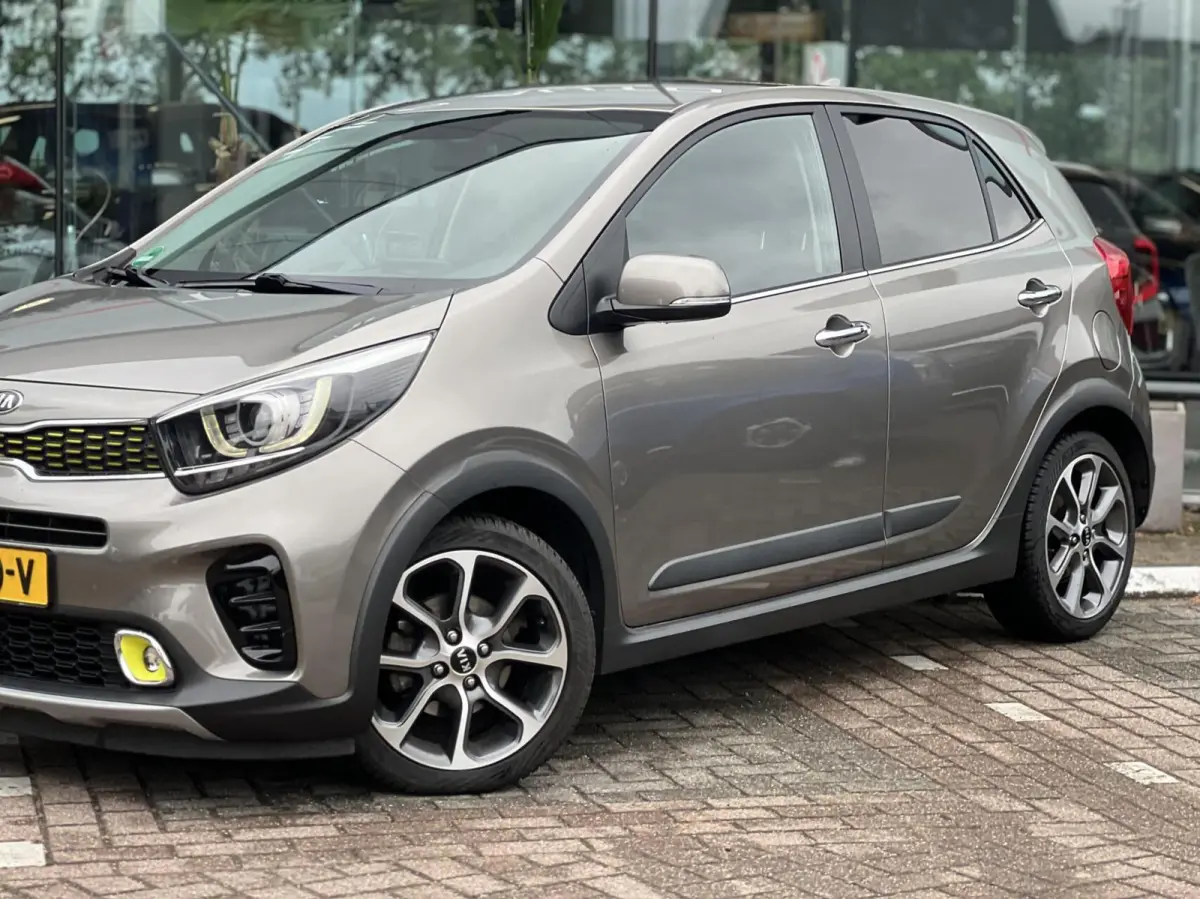 1.2 CVVT X-Line Trekhaak Leder Dealeronderhouden