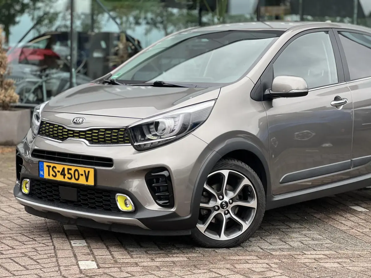 1.2 CVVT X-Line Trekhaak Leder Dealeronderhouden