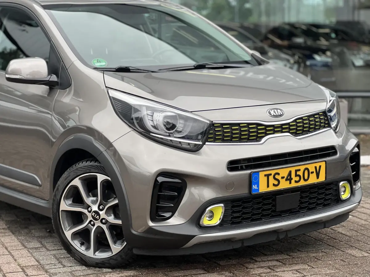 1.2 CVVT X-Line Trekhaak Leder Dealeronderhouden