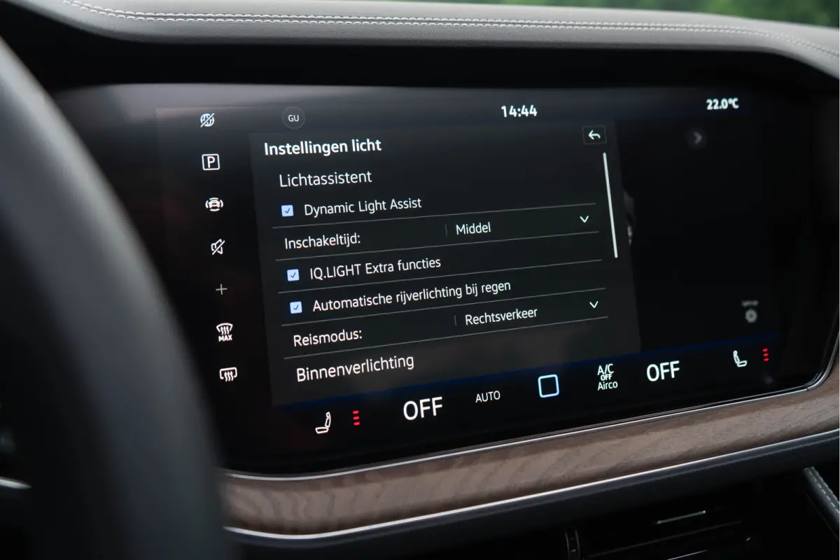 3.0 TSI eHybrid 4MOTION / Panoramadak/ 22 Inch Velgen/ Ergo Comfort/ Dynaudio/ 280kW