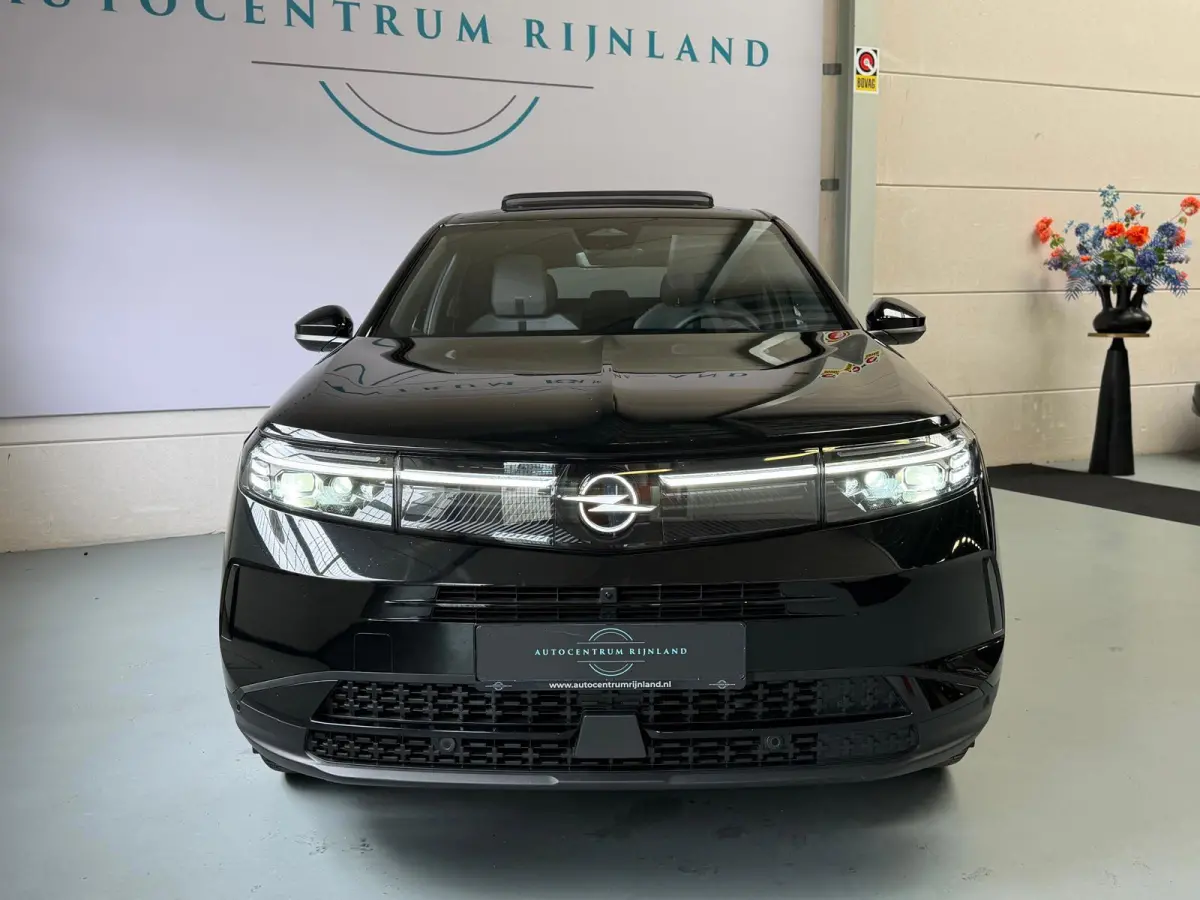 1.2 Turbo Hybrid GS, 1 jaar Bovag garantie, Panoramdak, Head up display, Camera, Stoel/Stuurverwarming