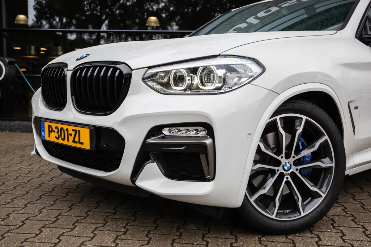 M40i High Executive M-Sport , Trekhaak, Navigatie, Memory, Stuurverwarming
