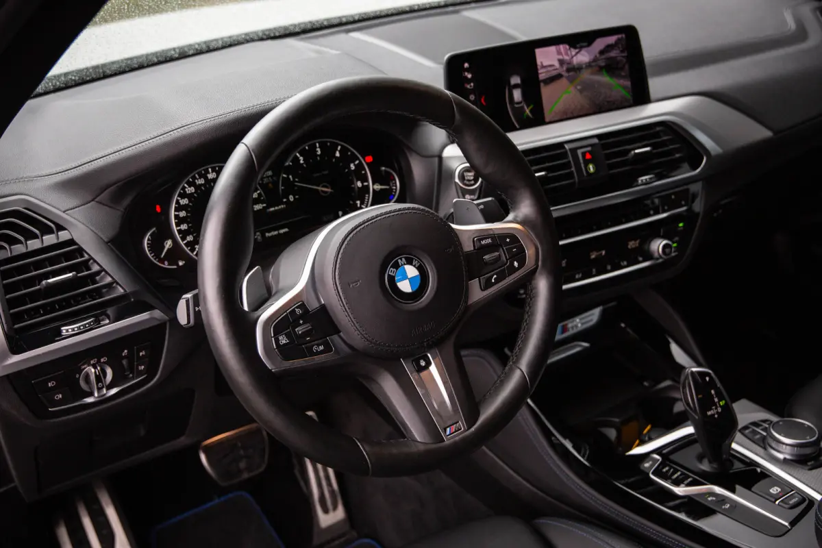 M40i High Executive M-Sport , Trekhaak, Navigatie, Memory, Stuurverwarming