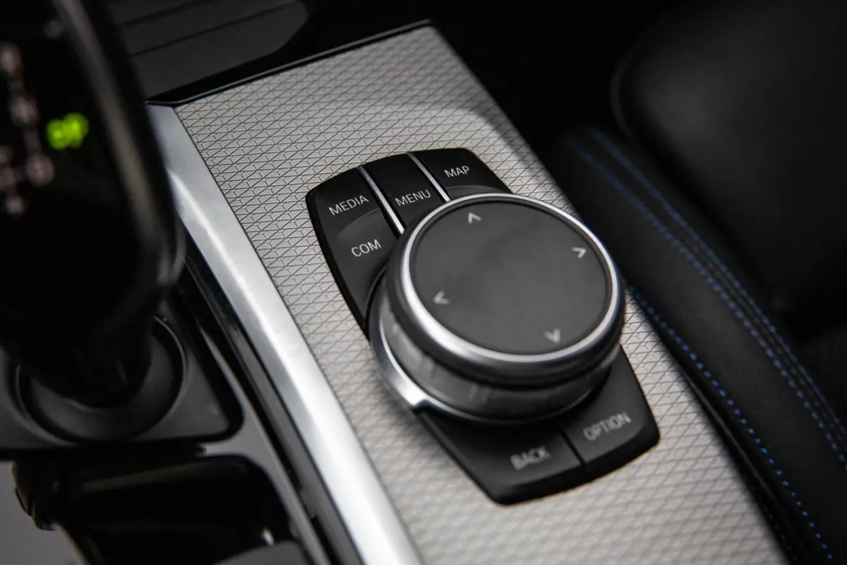 M40i High Executive M-Sport , Trekhaak, Navigatie, Memory, Stuurverwarming