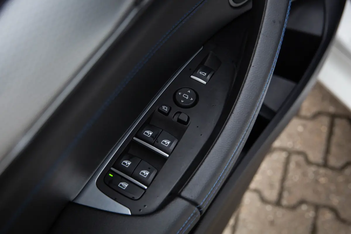 M40i High Executive M-Sport , Trekhaak, Navigatie, Memory, Stuurverwarming