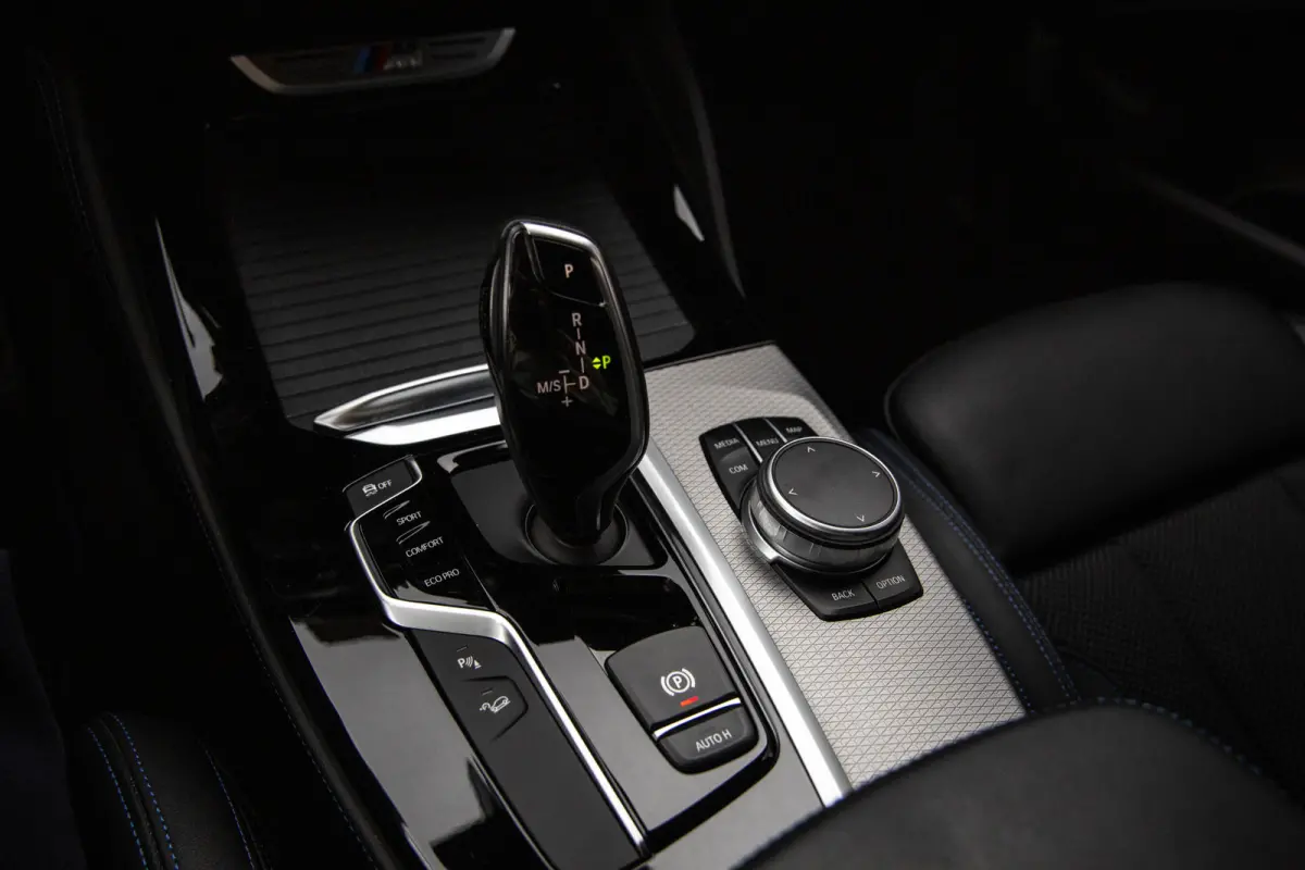 M40i High Executive M-Sport , Trekhaak, Navigatie, Memory, Stuurverwarming