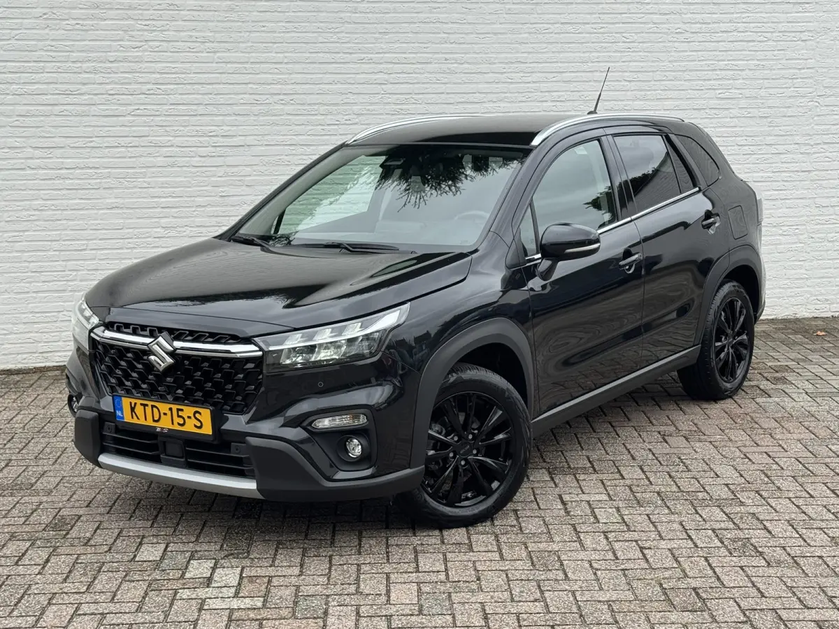 1.5 Hybrid Select Automaat Led verlichting Adaptieve cruise Camera Navigatie Carplay