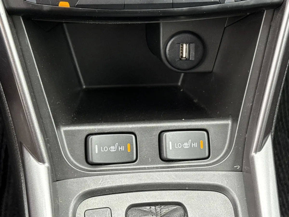 1.5 Hybrid Select Led verlichting Adaptieve cruise Camera Navigatie Carplay