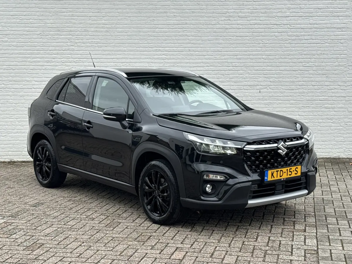 1.5 Hybrid Select Automaat Led verlichting Adaptieve cruise Camera Navigatie Carplay