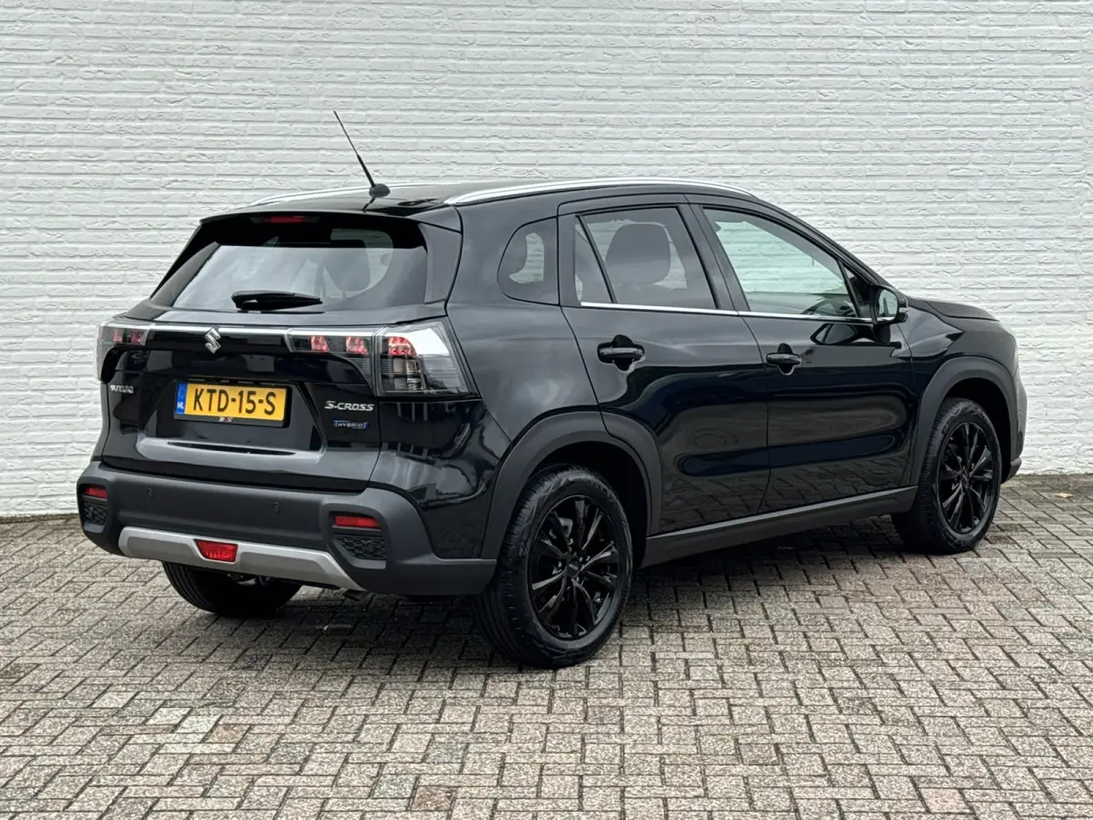 1.5 Hybrid Select Automaat Led verlichting Adaptieve cruise Camera Navigatie Carplay