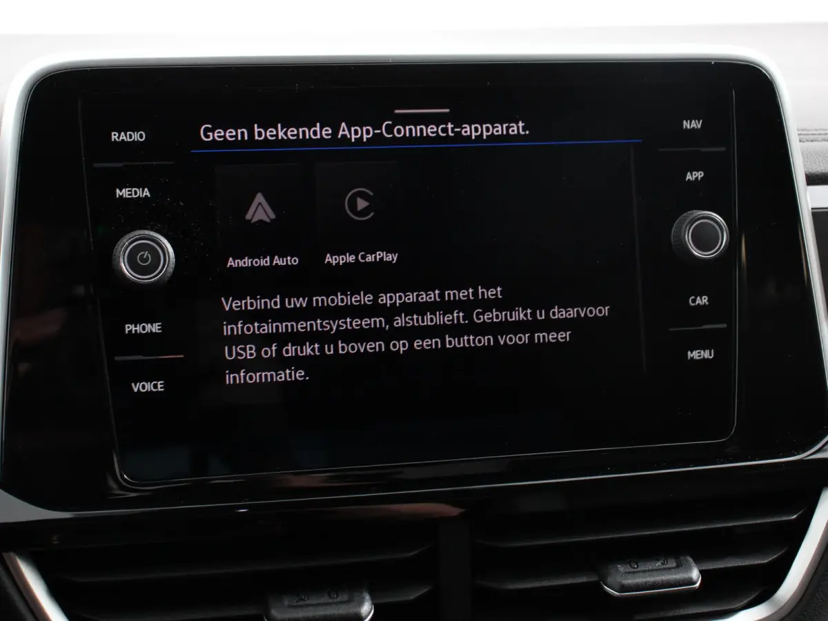 1.5 eTsi R-Line Edition Automaat Camera Navigatie Apple Carplay/Android Auto Climate control Lichtmetalen Velgen Extra Getint Glas Lichtmetalen Velgen Voorstoelen verwarmbaar