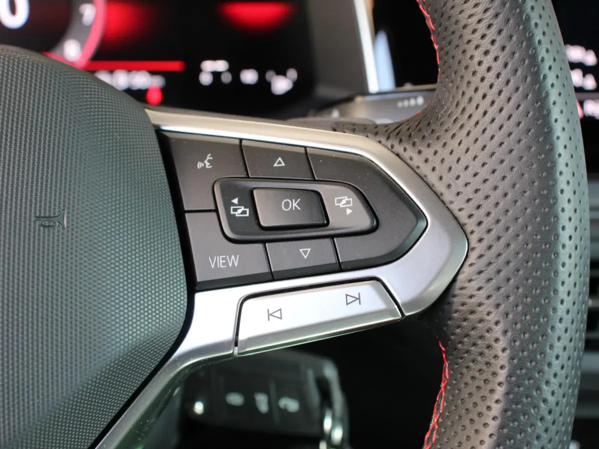 2.0 TSI GTI 207pk Automaat Digitale Cockpit Navigatie Appel Carplay/Android Auto Climate Control Extra getint Glas Stoelverwarming Dab Led Adaptive Cruise Control