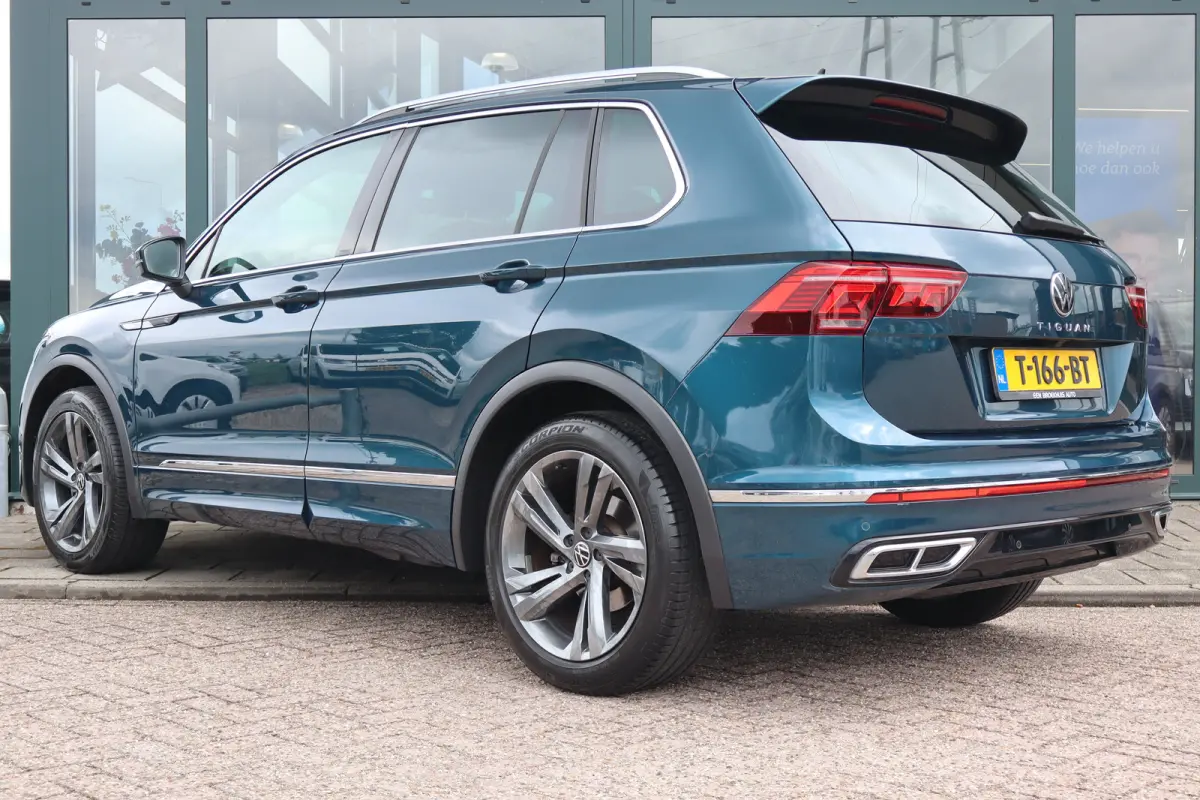 1.5 TSI R-Line Business+ 149PK | Achteruitrijcamera | Dodehoek detectie | Draadloze telefoonlader