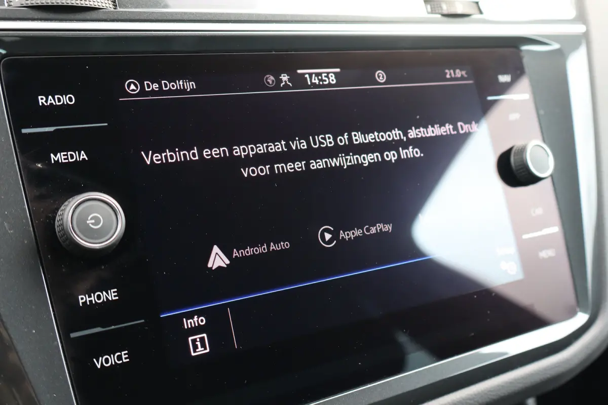 1.5 TSI R-Line Business+ 149PK | Achteruitrijcamera | Dodehoek detectie | Draadloze telefoonlader