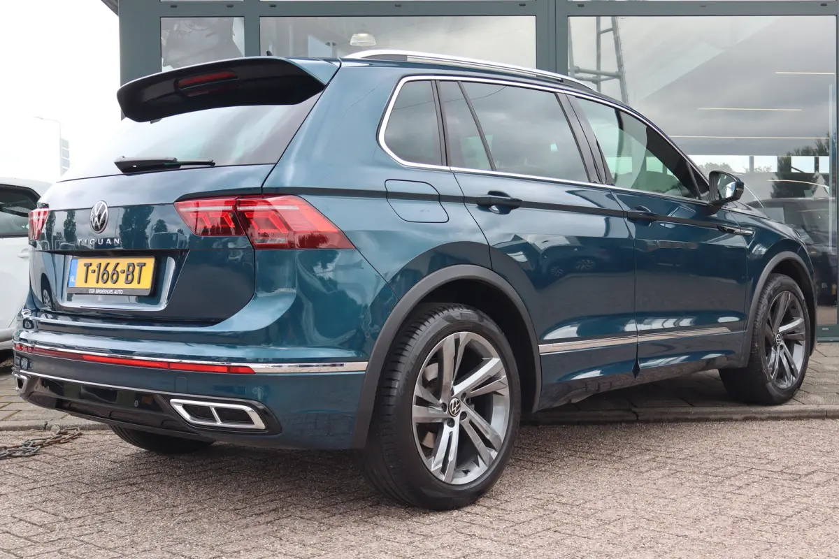 1.5 TSI R-Line Business+ 149PK | Achteruitrijcamera | Dodehoek detectie | Draadloze telefoonlader