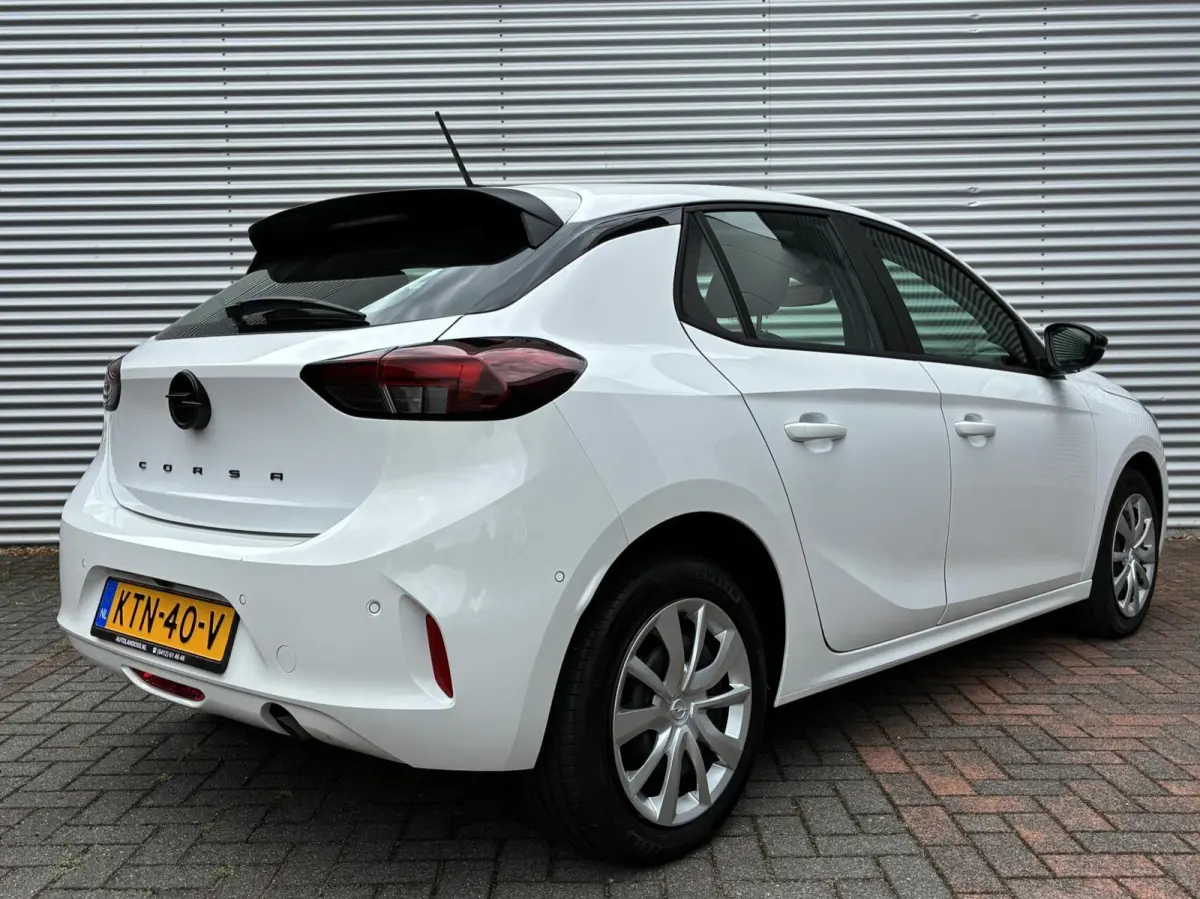 1.2 TURBO CARPLAY LED CRUISE 360 CAMERA PDC 2025 NIEUW MODEL EERSTE EIGENAAR 9339 KM GEREDEN PERFECTE STAAT VOL OPTIES INCL 2 JAAR GARANTIE AF FABRIEK