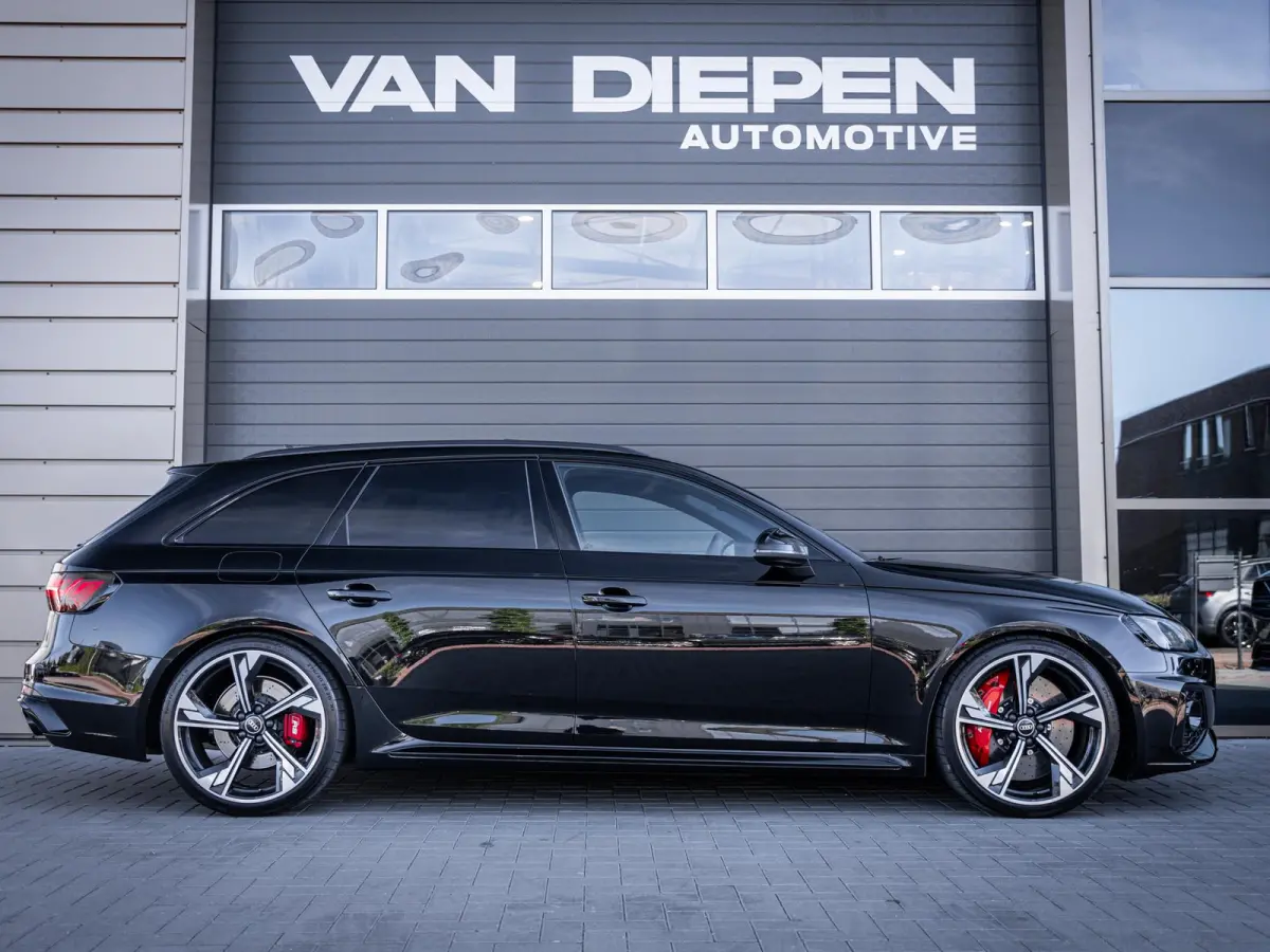 2.9 TFSI quattro competition plus - Dynamic + l Ceramic l RDC l Pano l HUD
