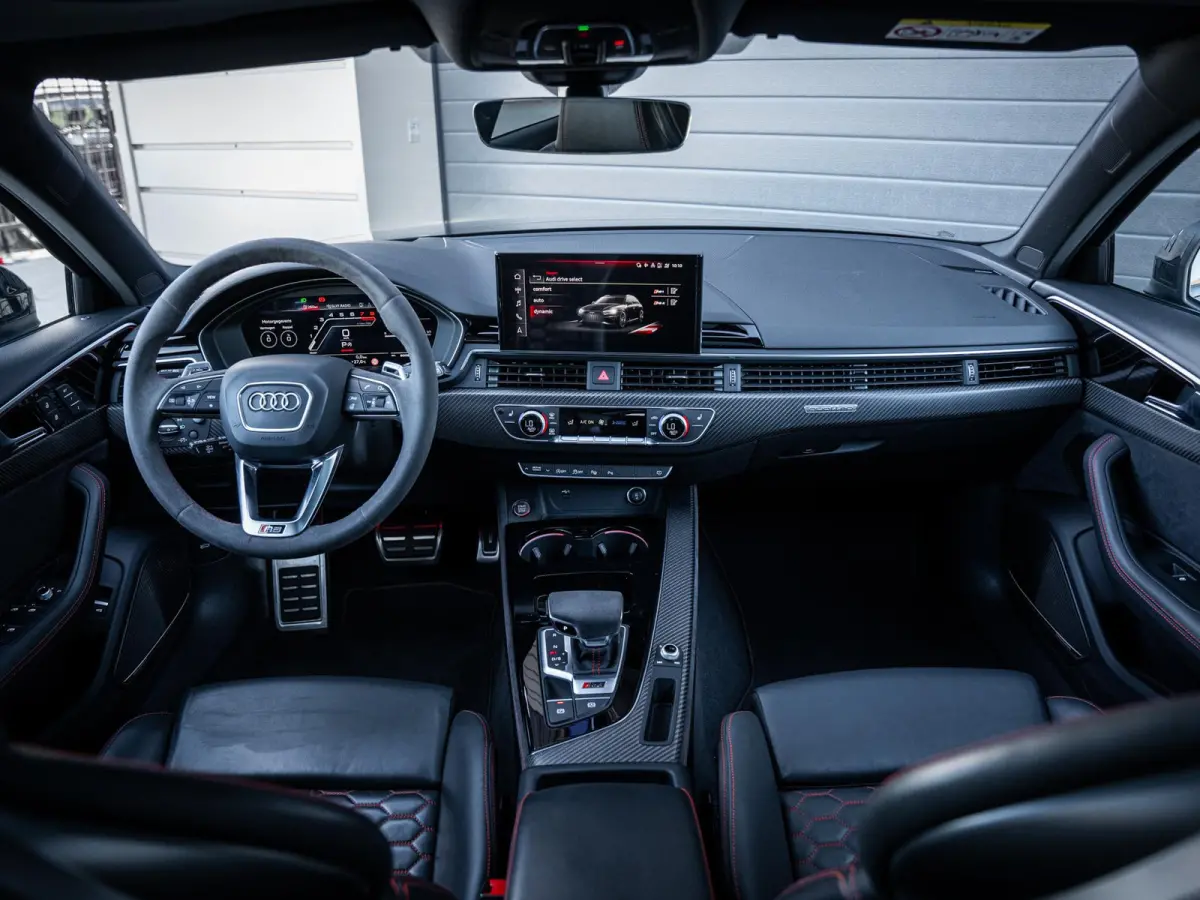 2.9 TFSI quattro competition plus - Dynamic + l Ceramic l RDC l Pano l HUD