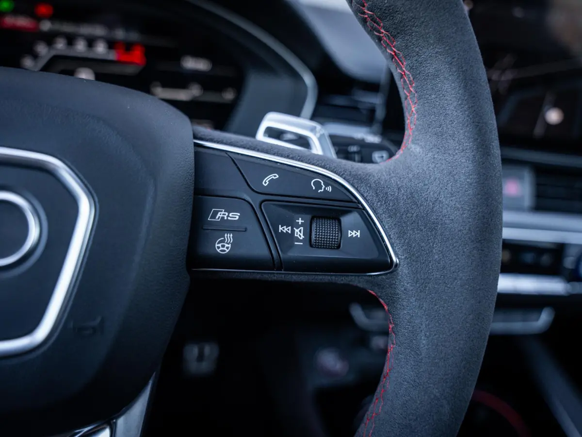 2.9 TFSI quattro competition plus - Dynamic + l Ceramic l RDC l Pano l HUD