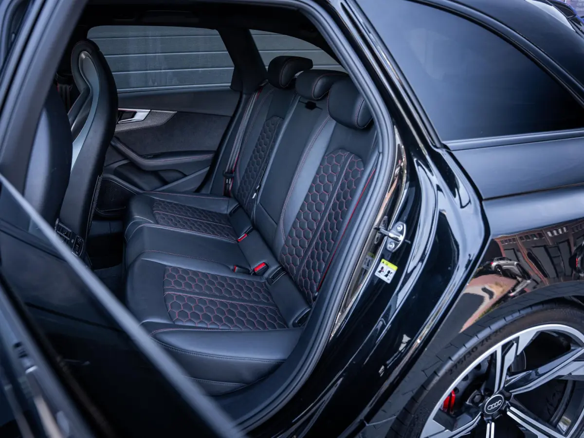 2.9 TFSI quattro competition plus - Dynamic + l Ceramic l RDC l Pano l HUD