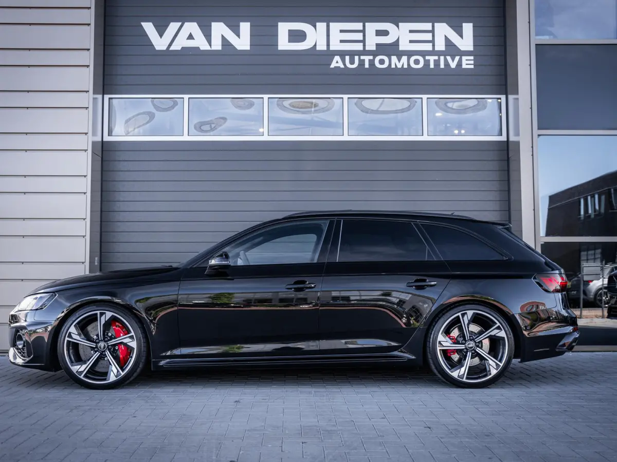 2.9 TFSI quattro competition plus - Dynamic + l Ceramic l RDC l Pano l HUD