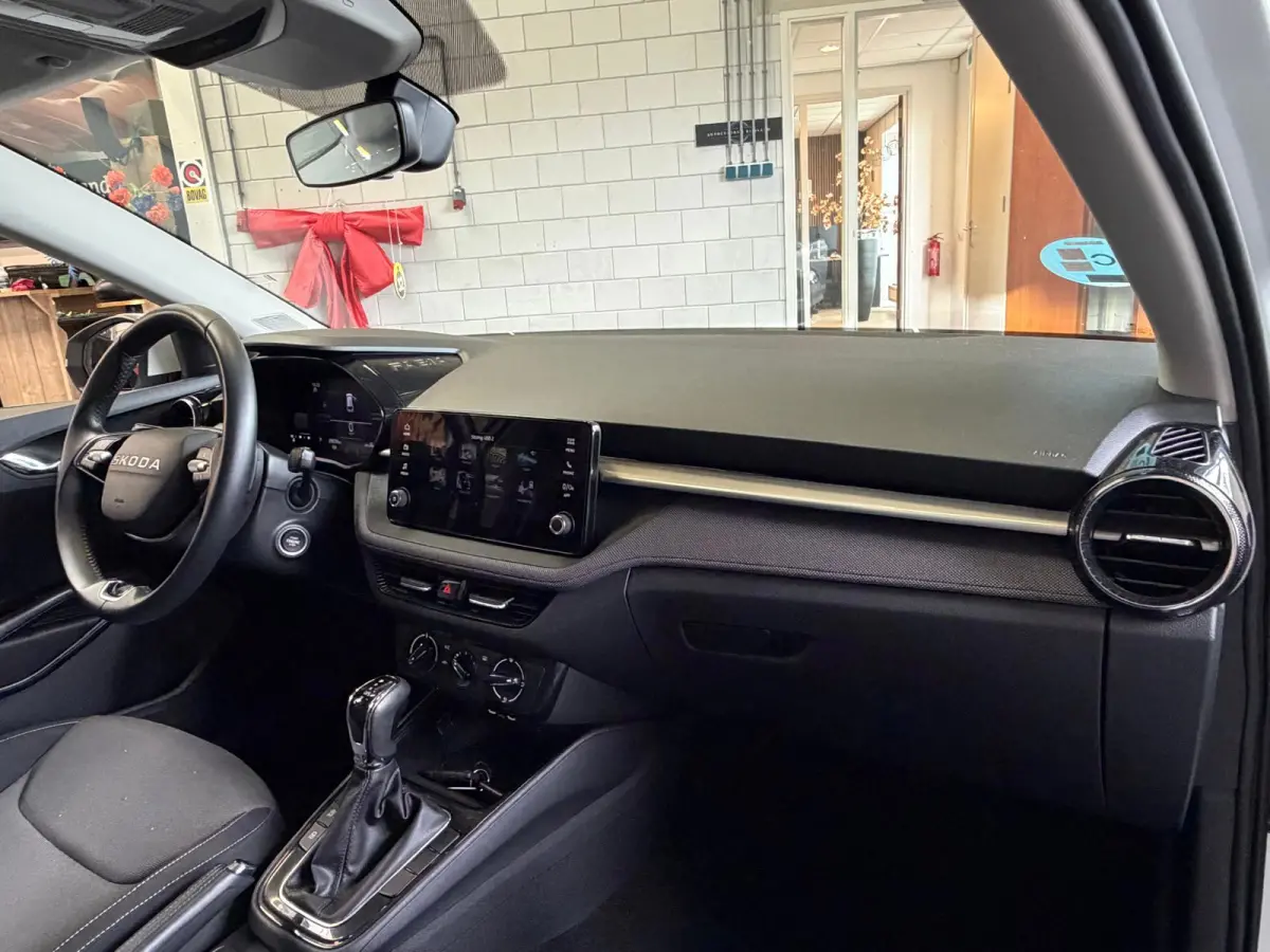 1.0 TSI Business Edition Automaat, Carplay, Cruise Control