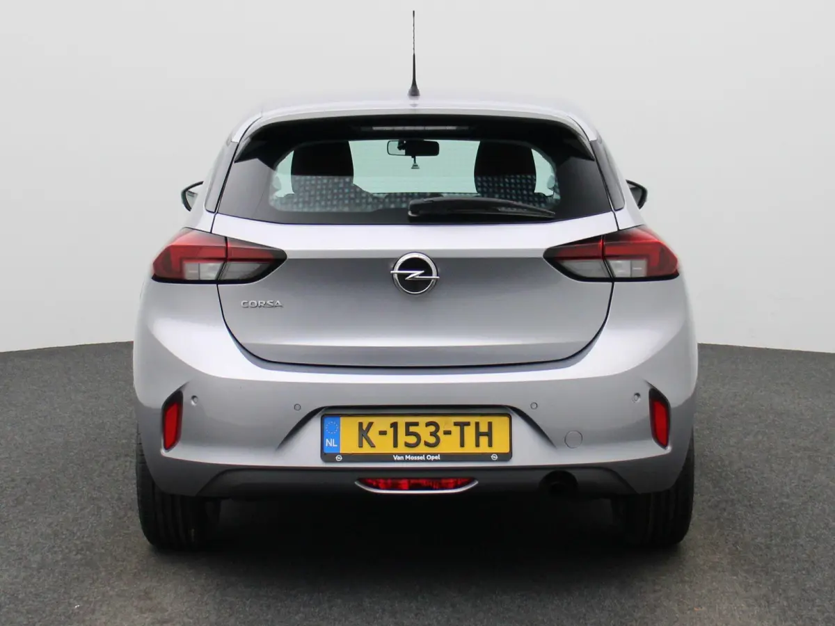 1.2 Edition | APPLE CARPLAY | ANDROID AUTO | PARKEERSENSOREN ACHTER | RIJSTROOKHULP | BLUETOOTH | DAB RADIO | LICHTMETALEN VELGEN |