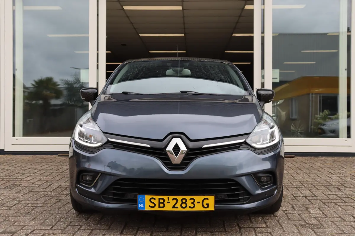Clio TCe Bose, Camera A, Climate, Cruise, Dealer Onderhouden, PDC V+A, Navi, Prijs Is Rijklaar Inclusief 6 Maanden Garantie