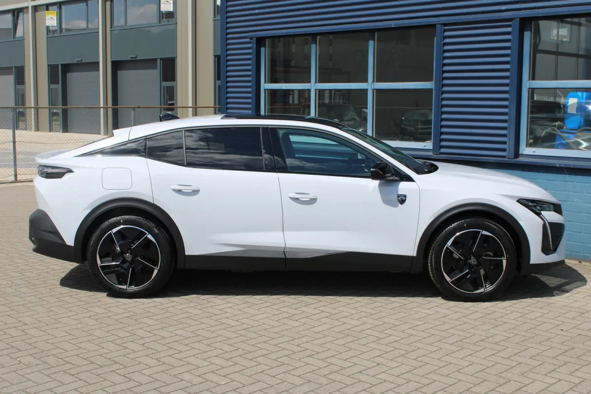 GT 1.6 Plug-In Hybrid Alcantara Executive | Schuif-/Kantel Dak | Massage functie | 360-Graden Camera
