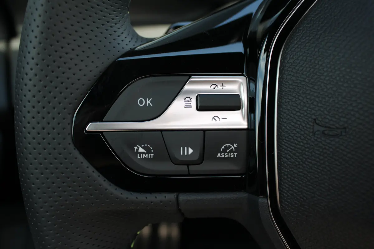 GT 1.6 Plug-In Hybrid Alcantara Executive | Schuif-/Kantel Dak | Massage functie | 360-Graden Camera