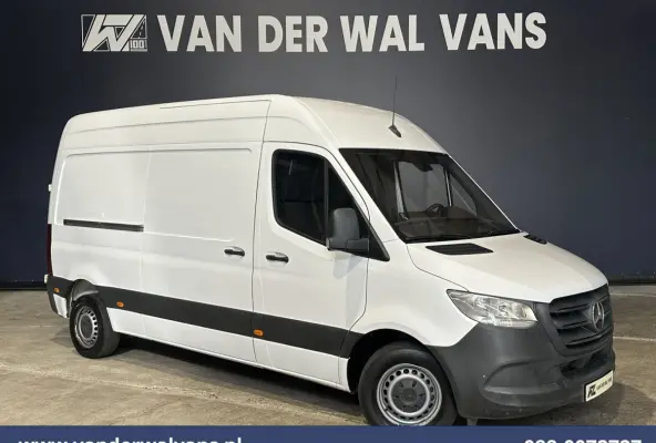 214 CDI 143pk L2H2 Euro6 Airco | Camera | Apple Carplay | Chauffeursstoel Android Auto, Bijrijdersbank