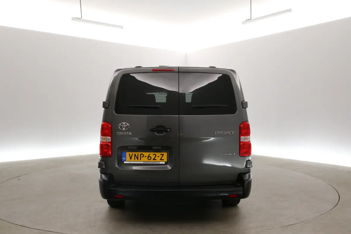 Toyota ProAce Electric Worker Extra Range 75 kWh L3H1 | DC | Snelladen | SOH 91% | 6 Zits | Airco | Cruise | Camera | 2xSchuifdeur | Carplay