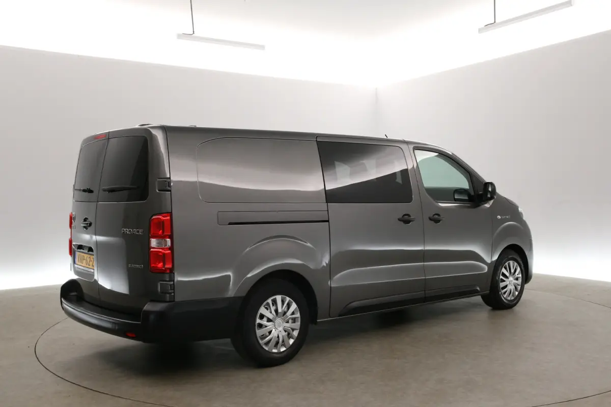 Toyota ProAce Electric Worker Extra Range 75 kWh L3H1 | DC | Snelladen | SOH 91% | 6 Zits | Airco | Cruise | Camera | 2xSchuifdeur | Carplay