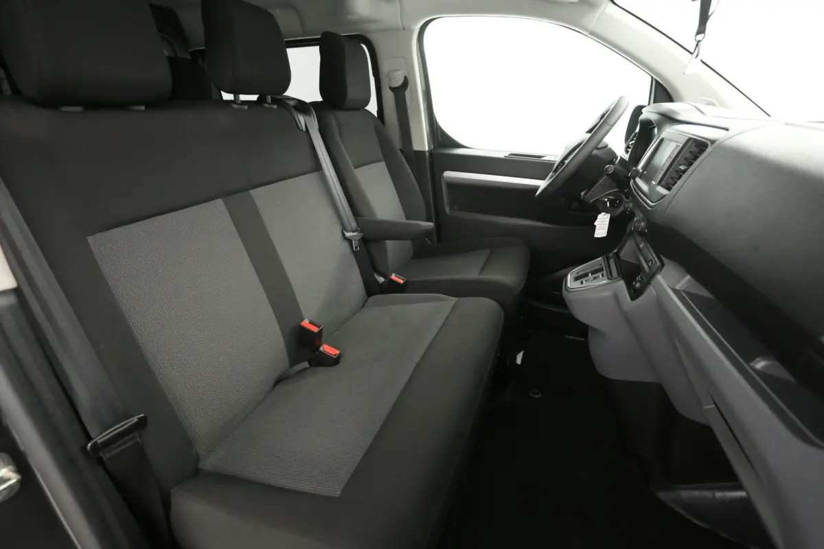 Toyota ProAce Electric Worker Extra Range 75 kWh L3H1 | DC | Snelladen | SOH 91% | 6 Zits | Airco | Cruise | Camera | 2xSchuifdeur | Carplay