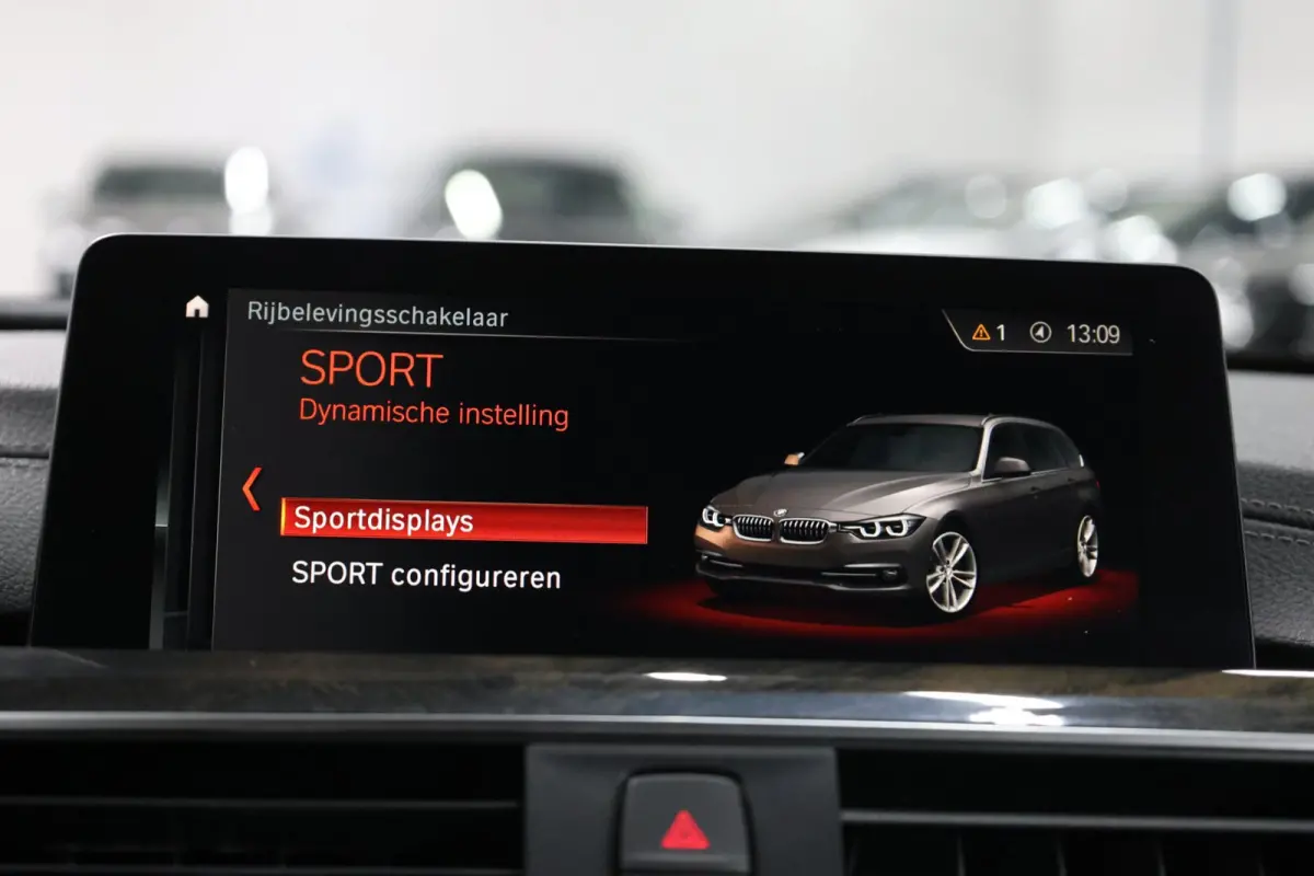 330i M Sport Edition Luxury/LED/PANO/HUD/LEER+S.VERWARMING/LMV/CRUISE/ECC/12 MND GARANTIE!