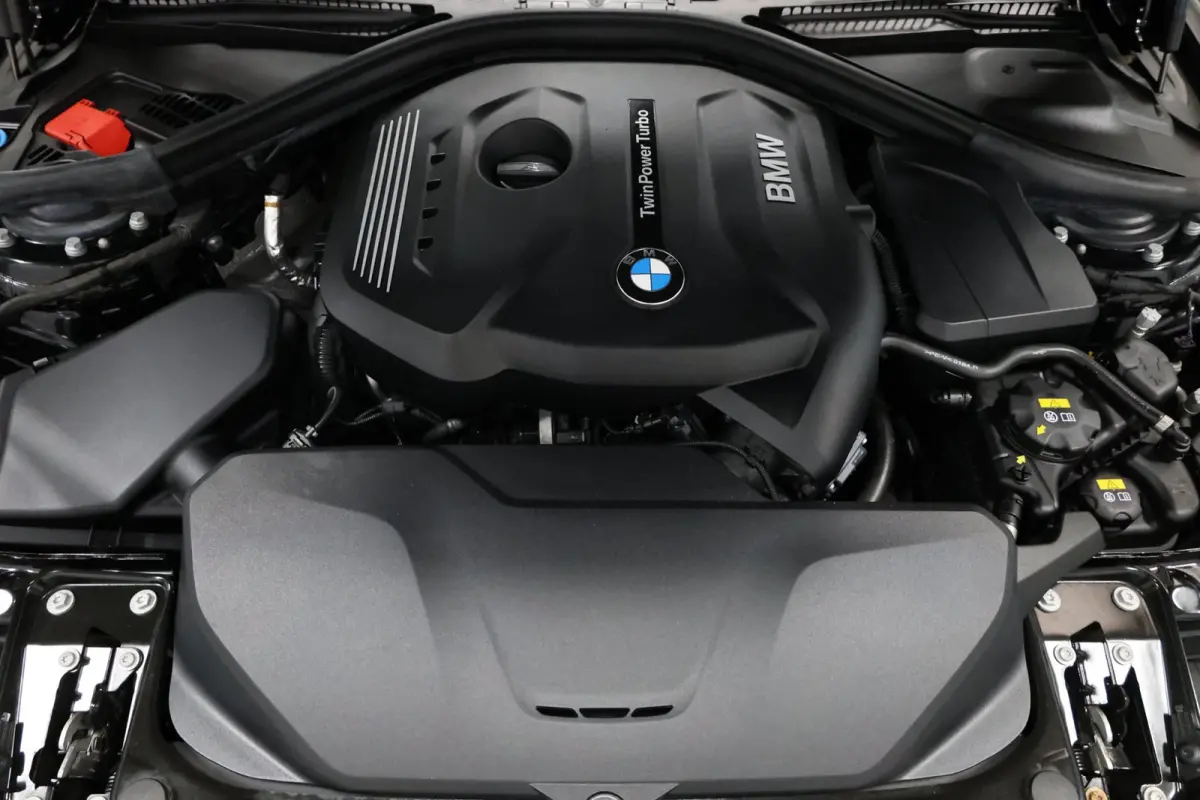 330i M Sport Edition Luxury/LED/PANO/HUD/LEER+S.VERWARMING/LMV/CRUISE/ECC/12 MND GARANTIE!
