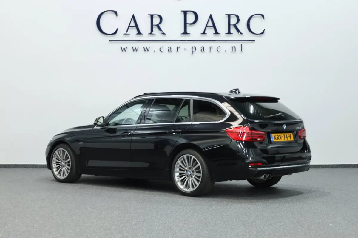 330i M Sport Edition Luxury/LED/PANO/HUD/LEER+S.VERWARMING/LMV/CRUISE/ECC/12 MND GARANTIE!