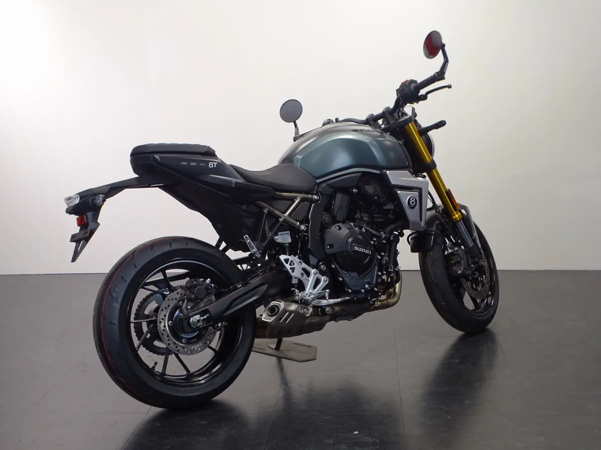 GSX-8T