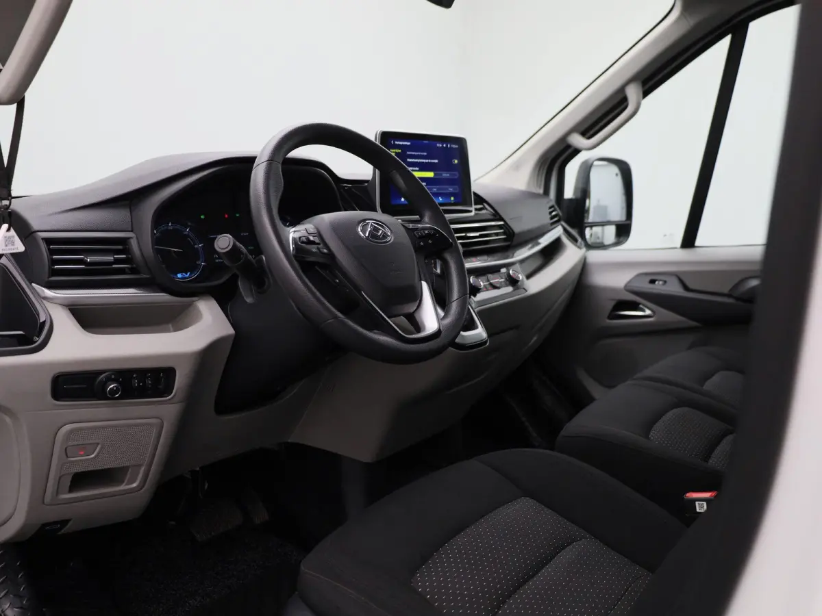 L3H3 Business 72 kWh | Airco | Stoelverwarming | Apple/Android Carplay | DAB+ | Multifunctioneel Stuurwiel | Cruise Control | Achteruitrijcamera | Parkeersensoren Voor + Achter |