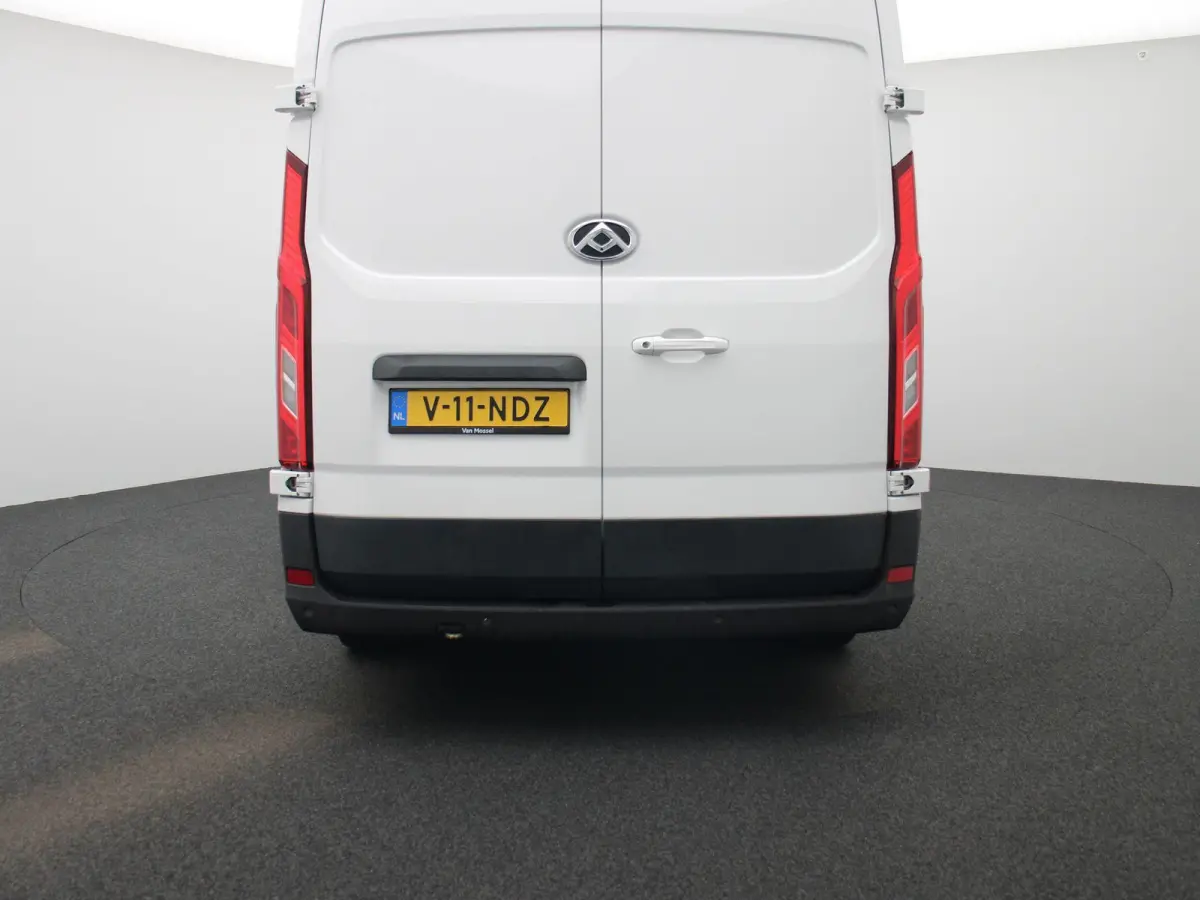 L3H3 Business 72 kWh | Airco | Stoelverwarming | Apple/Android Carplay | DAB+ | Multifunctioneel Stuurwiel | Cruise Control | Achteruitrijcamera | Parkeersensoren Voor + Achter |