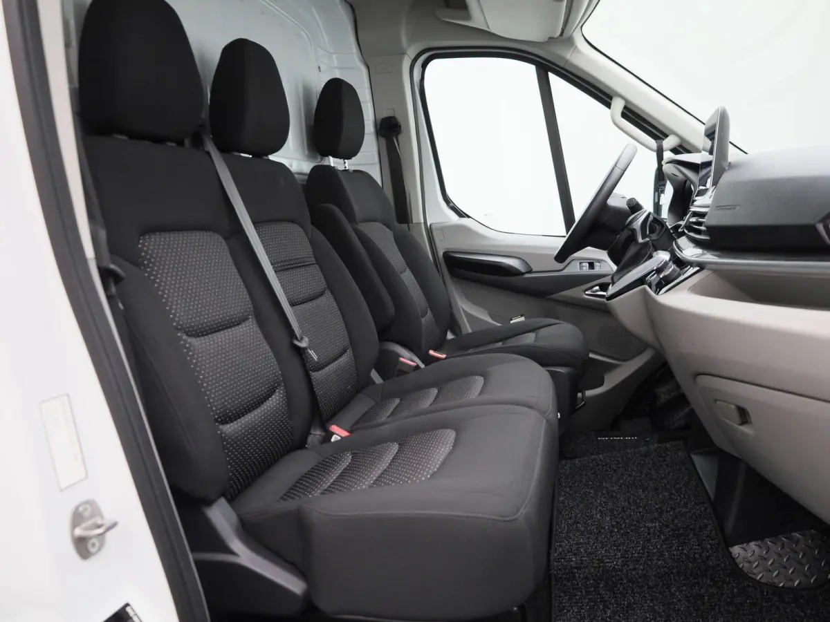 L3H3 Business 72 kWh | Airco | Stoelverwarming | Apple/Android Carplay | DAB+ | Multifunctioneel Stuurwiel | Cruise Control | Achteruitrijcamera | Parkeersensoren Voor + Achter |