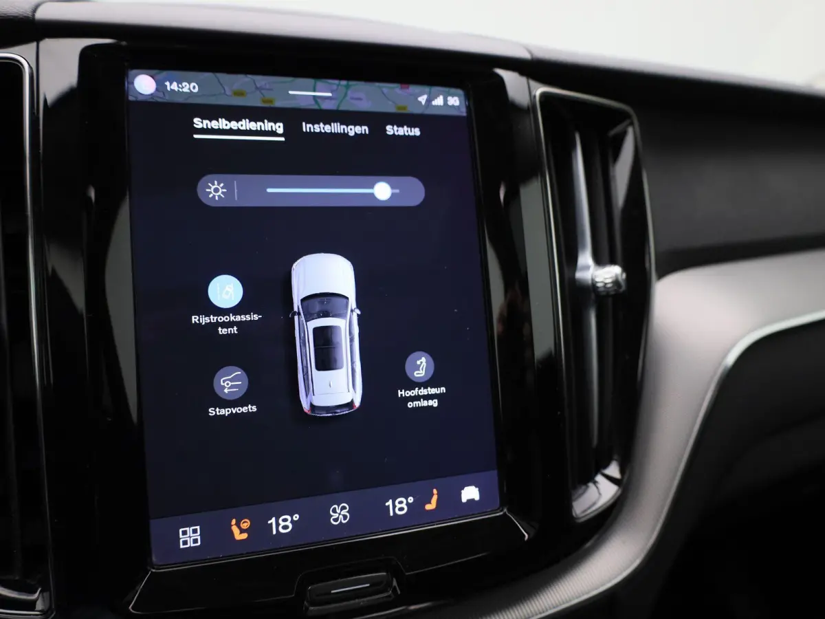 T6 PHEV 4x4 Core Aut. | Automaat | Apple Carplay / Android Auto | Panoramadak | Achteruitrijcamera | Parkeersensoren | Stoelverwarming |