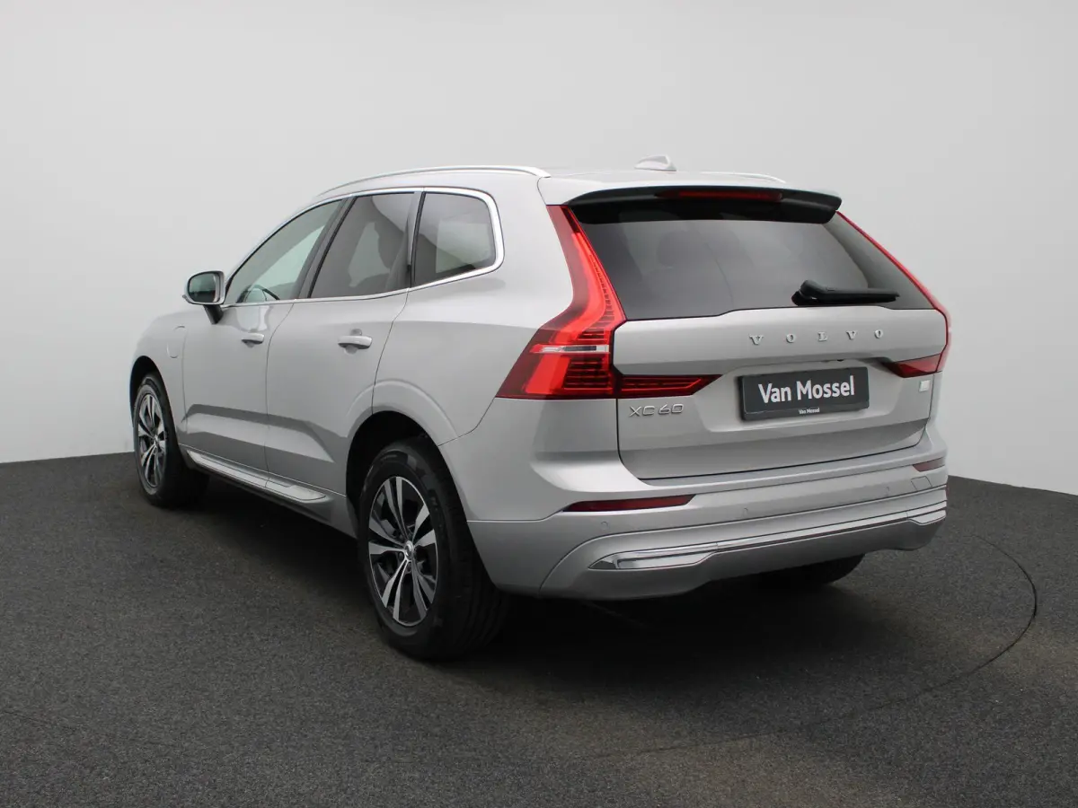 T6 PHEV 4x4 Core Aut. | Automaat | Apple Carplay / Android Auto | Panoramadak | Achteruitrijcamera | Parkeersensoren | Stoelverwarming |