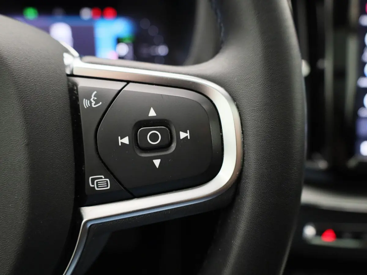 T6 PHEV 4x4 Core Aut. | Automaat | Apple Carplay / Android Auto | Panoramadak | Achteruitrijcamera | Parkeersensoren | Stoelverwarming |