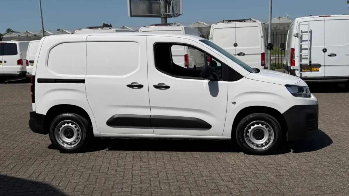 1.5 BLEUHDI 75KW 102PK EURO 6 AIRCO/ ORIGINEEL AUDIO/ SCHUIFDEUR/ 100% DEALERONDERHOUDEN