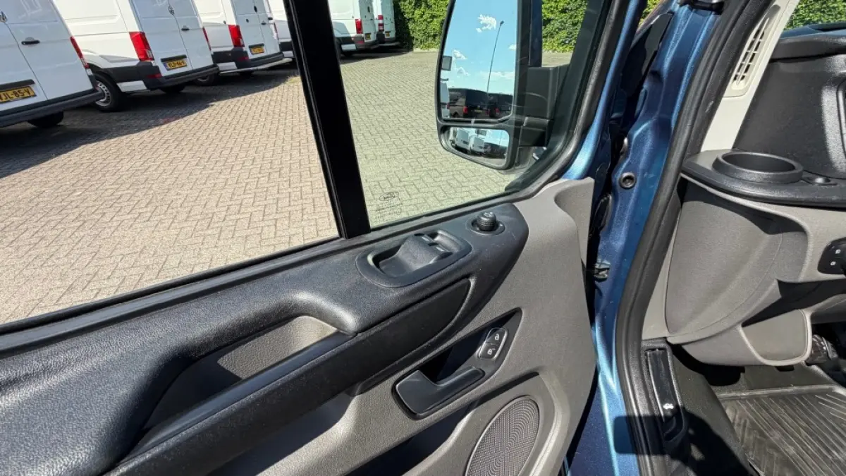 2.0 TDCI 96KW 131PK L2H1 EURO 6 AIRCO/ NAVIGATIE/ CRUISE CONTROL/ CAMERA/ 100% DEALERONDERHOUDEN