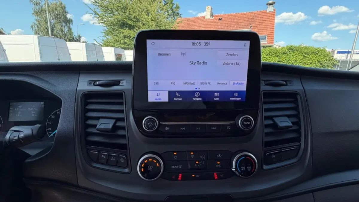 2.0 TDCI 96KW 131PK L2H1 EURO 6 AIRCO/ NAVIGATIE/ CRUISE CONTROL/ CAMERA/ 100% DEALERONDERHOUDEN