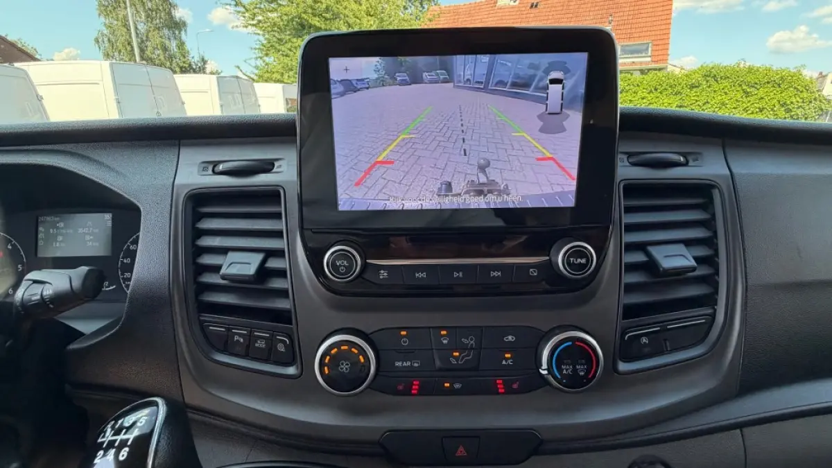 2.0 TDCI 96KW 131PK L2H1 EURO 6 AIRCO/ NAVIGATIE/ CRUISE CONTROL/ CAMERA/ 100% DEALERONDERHOUDEN
