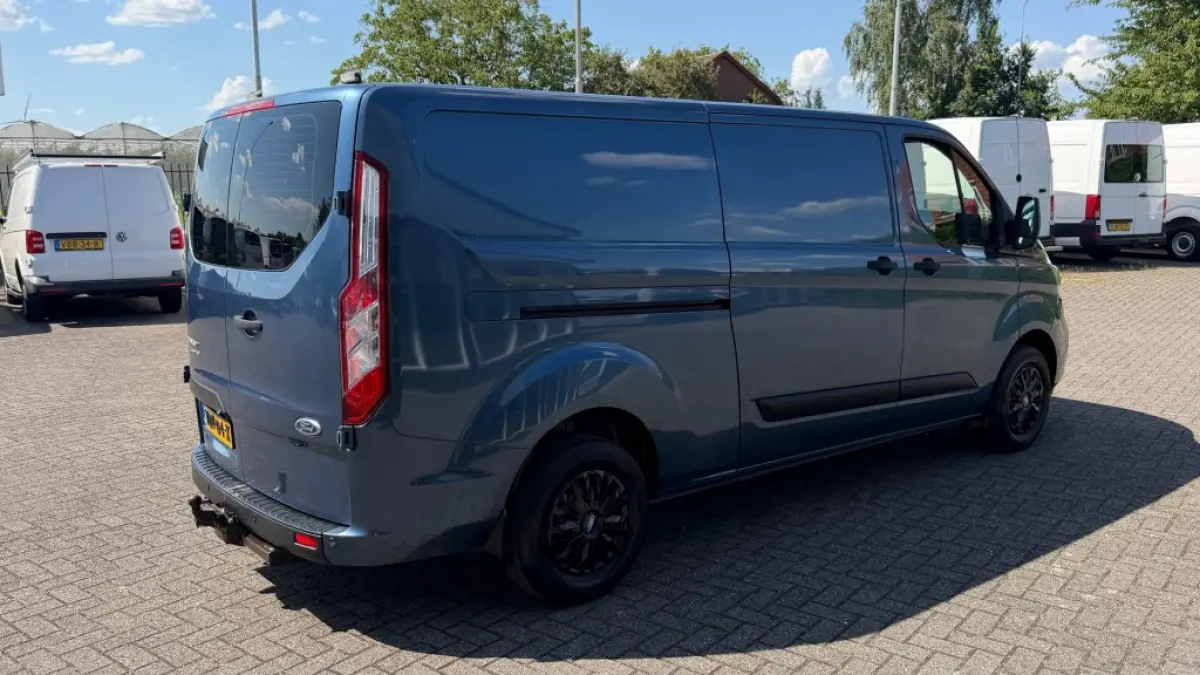 2.0 TDCI 96KW 131PK L2H1 EURO 6 AIRCO/ NAVIGATIE/ CRUISE CONTROL/ CAMERA/ 100% DEALERONDERHOUDEN